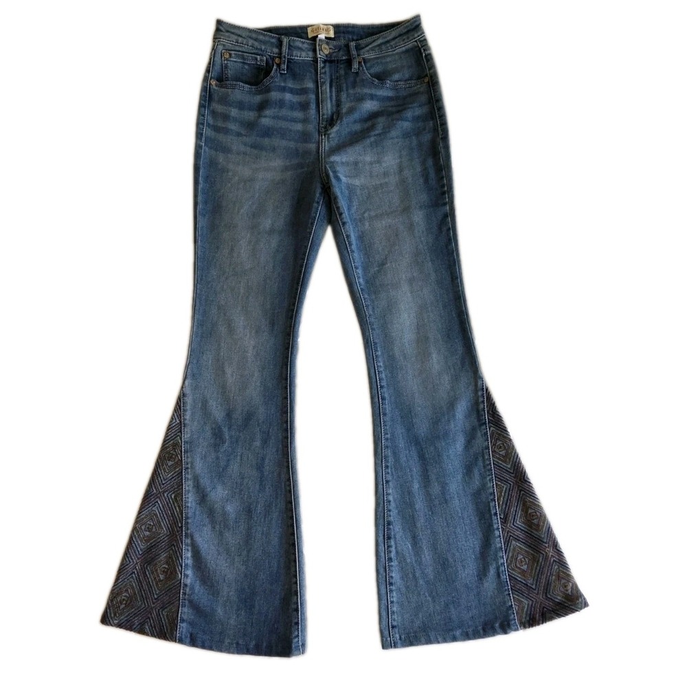 Shyanne Bell Bottom Jeans Womens 30x34 Embroidered Western Boho Festival